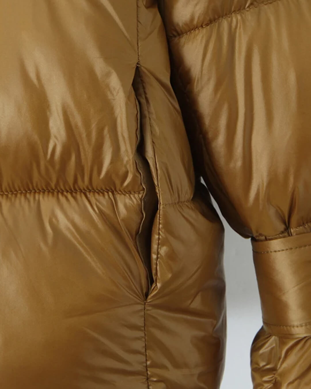 SOERA Olivia Shiny Puffer Jacket - Coats & Jackets -  Gold M